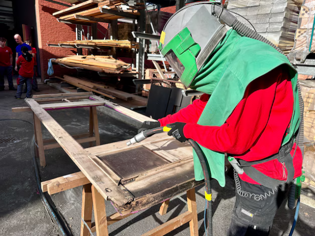 Restauratie Druppelkot: Een speciale techniek van zandstralen © RV